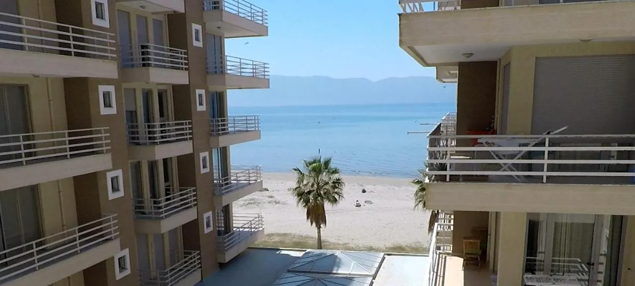 Sea Sand & Sun Vlorë 公寓